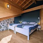 Holiday home Confortable Pres De La Cascade De La Beaume Avec Terrasses Et Parking Privatif - Fr-1-582-30 Solignac-sur-Loire