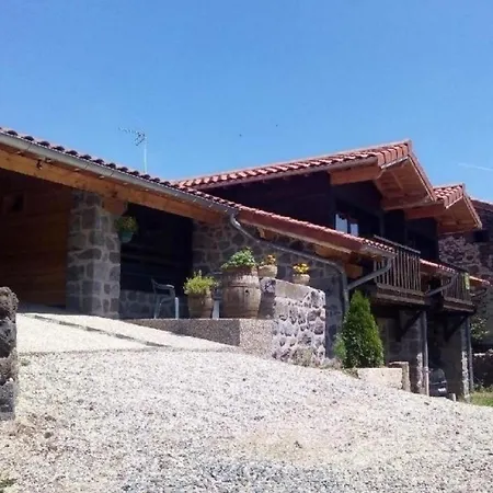 Gite Confortable Pres De La Cascade De La Beaume Avec Terrasses Et Parking Privatif - Fr-1-582-30 *