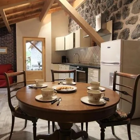 Confortable Pres De La Cascade De La Beaume Avec Terrasses Et Parking Privatif - Fr-1-582-30 Дом отдыха