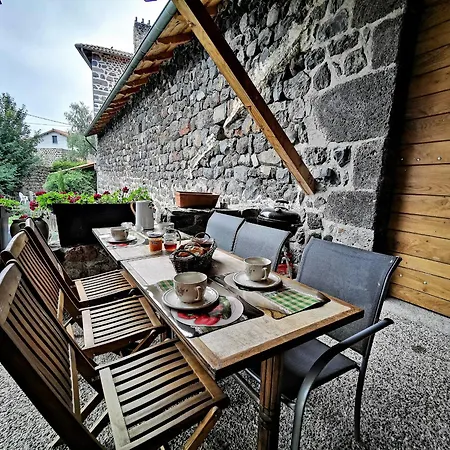 Confortable Pres De La Cascade De La Beaume Avec Terrasses Et Parking Privatif - Fr-1-582-30 Solignac-sur-Loire