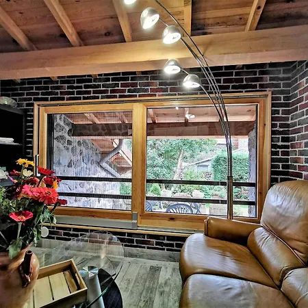 Confortable Pres De La Cascade De La Beaume Avec Terrasses Et Parking Privatif - Fr-1-582-30 * Solignac-sur-Loire