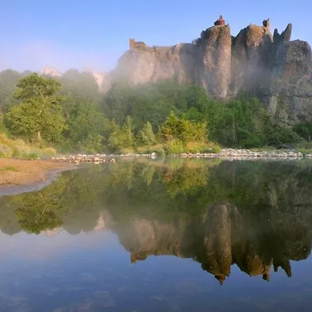 Confortable Pres De La Cascade De La Beaume Avec Terrasses Et Parking Privatif - Fr-1-582-30